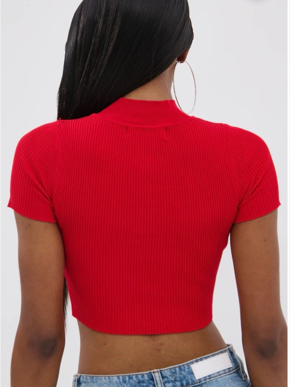✨AKIRA Red Ribbed Cropped Tee with Heart Cutout and Crystal Detail✨ - Picture 4 of 10